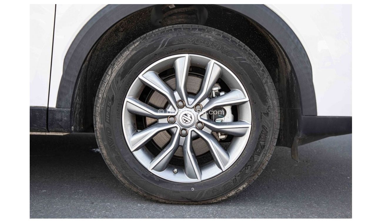 أم جي HS 2020 MG HS 4X2 1.5 LUXURY - أبيض من الداخل أسود