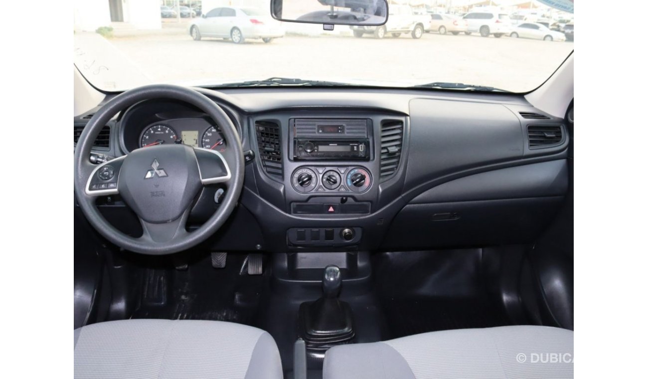 Mitsubishi L200 GL AUTOMATIC WINDOWS - MANUAL GEARBOX - 2WD - PERFECT CONDITION INSIDE OUT - GCC