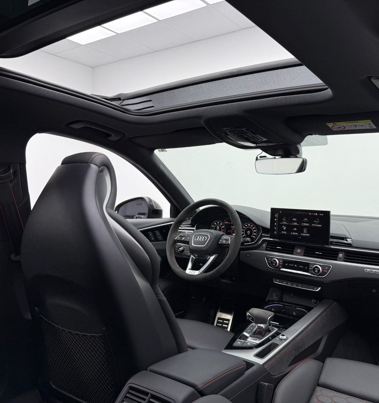 Audi RS4 2023 Audi RS4 Quattro, 1 Year Warranty Unlimited Km, Top Option, Excellent Condition