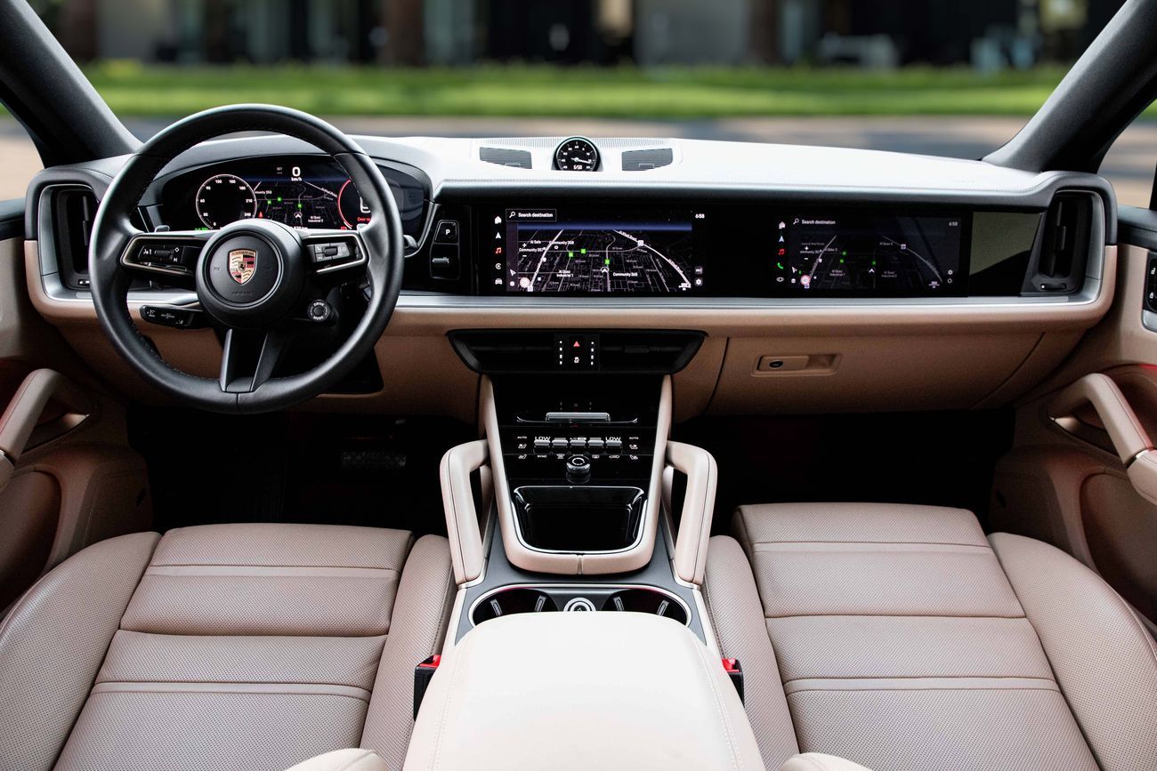 بورش كايان Cayenne Coupe | 9,107 P.M | 0% Downpayment | Special Edition | Warranty | British Racing Green