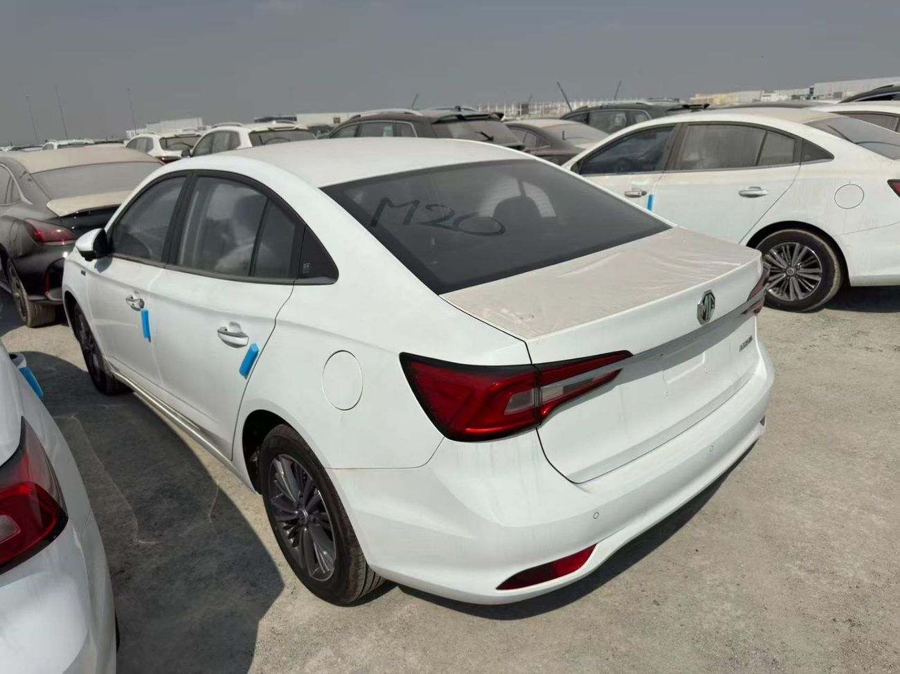 MG 5 DELUXE 1.5L A/T 2024 Full-option with Sunroof WHITE | Export or Wholesale