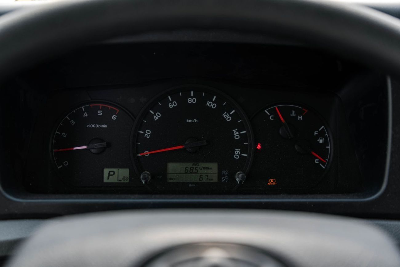 تويوتا كوستر 2.8L - 22 Seater - White Inside Grey | Export Only