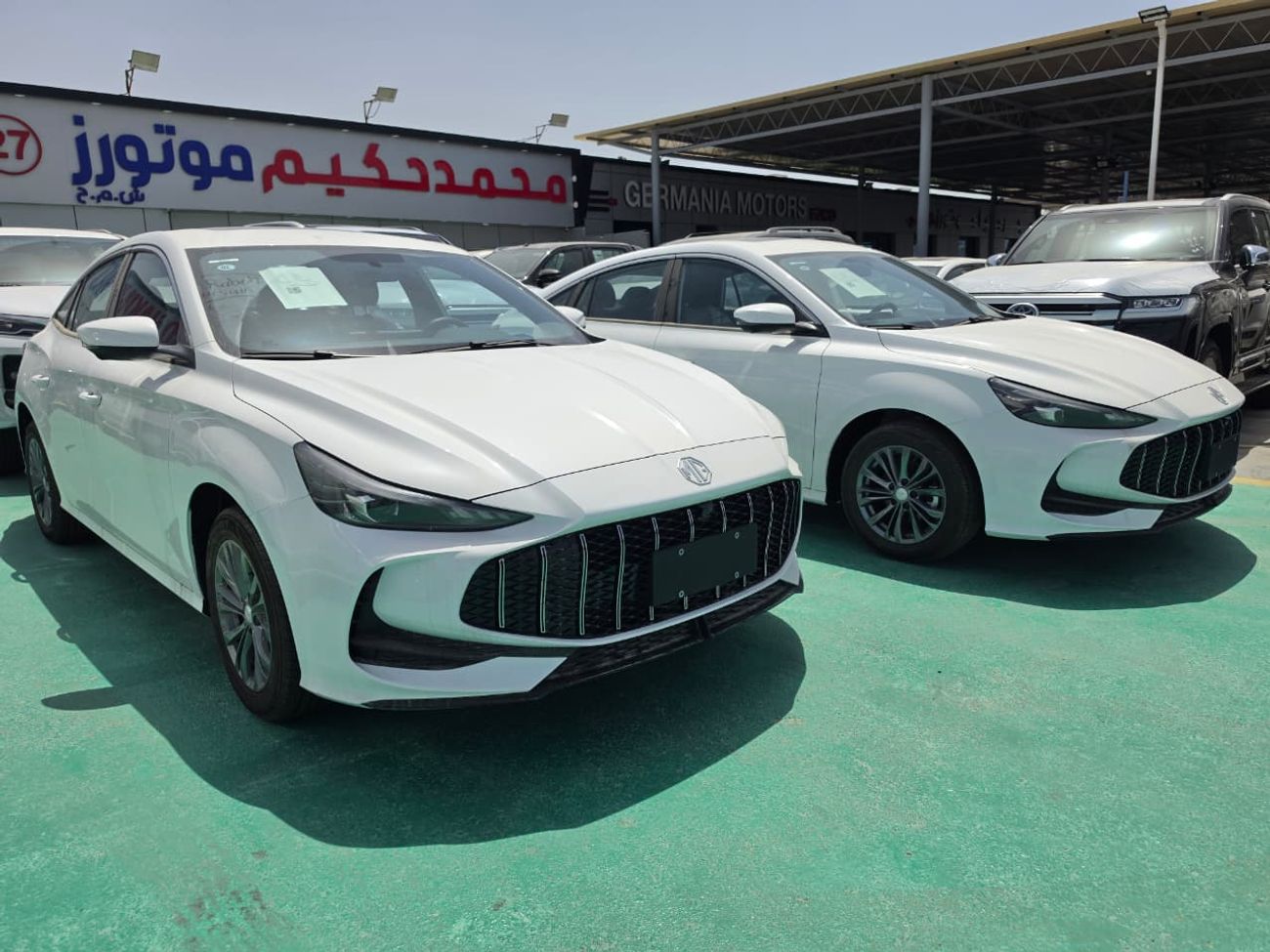 أم جي 5 MG 5 1.5L Luxury Edition 2026 – فئة لكجري | أبيض خارجي | داخلية سوداء