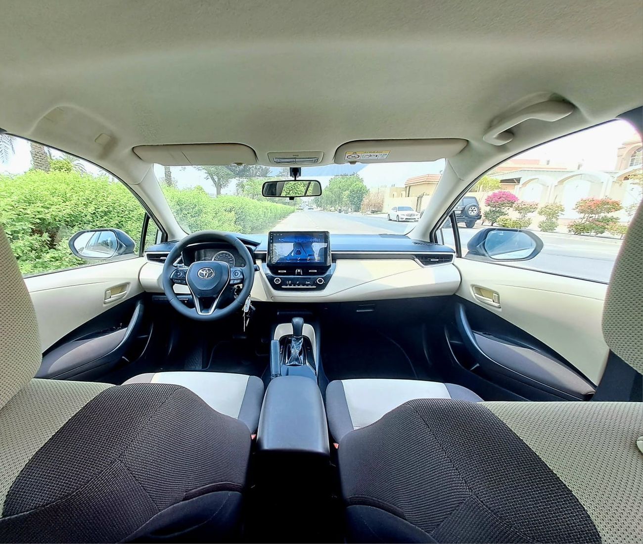 Toyota Corolla XLI Executive Hybrid 930-Monthly l GCC l Hybrid, Cruise, Camera l Accident Free