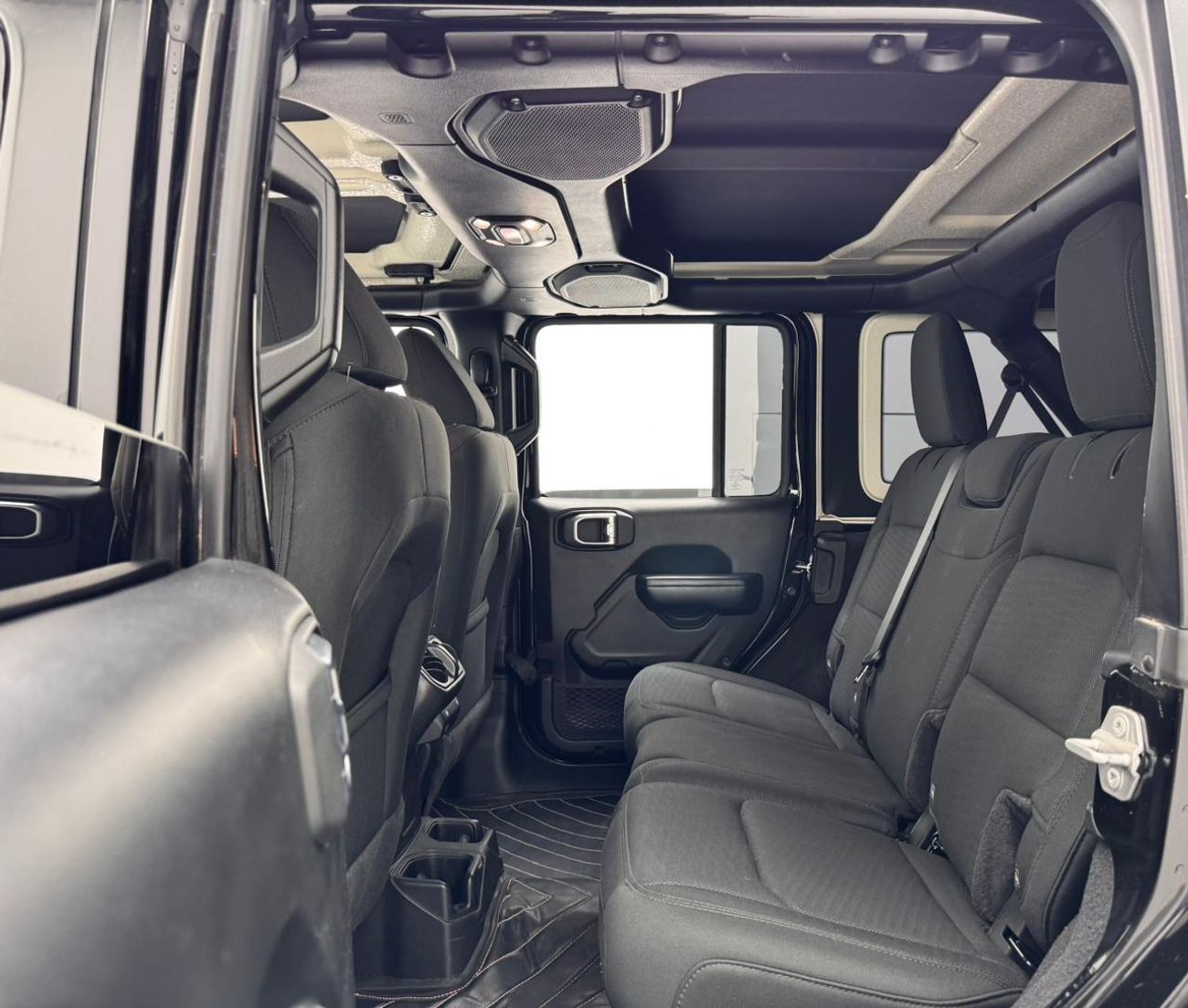 Jeep Wrangler Unlimited Sport 3.6L A/T 2020 Jeep Wrangler Unlimited Sport, 1 Year Warranty, Jeep Service History,