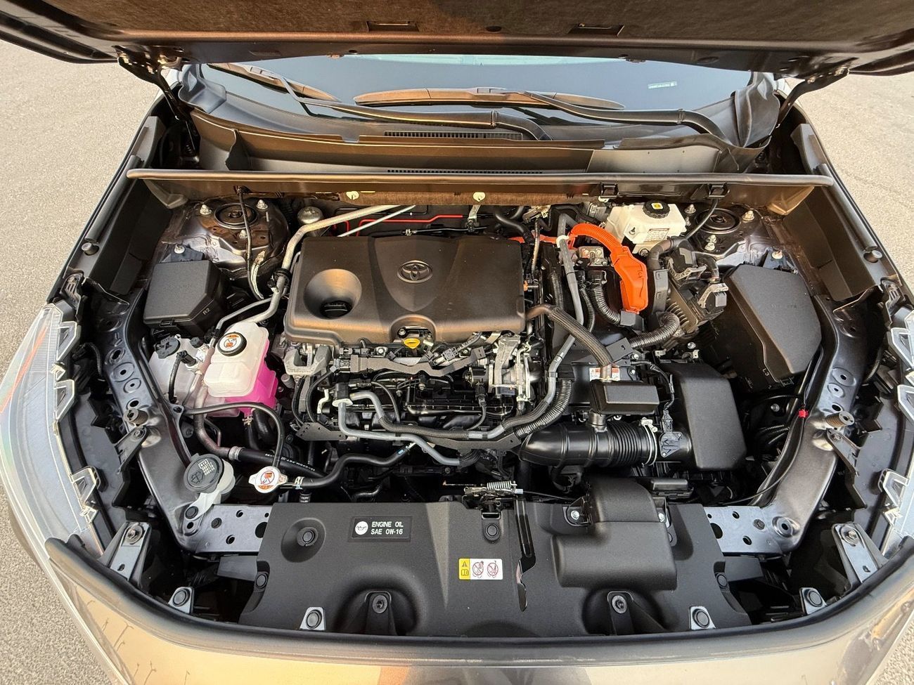 Toyota RAV4 XLE 2.5L 2021 TOYOTA RAV4 XLE HYBRID 4x4 FULL OPTIONS IMPORTED FROM USA