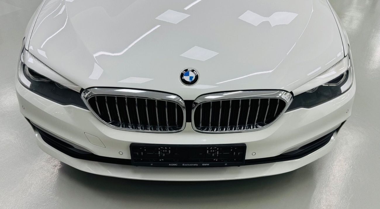 بي أم دبليو 520i Std 2.0L