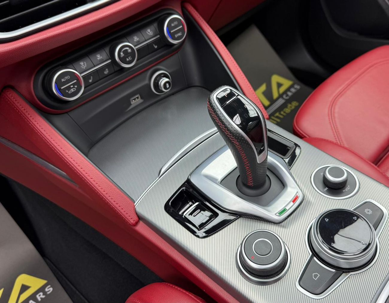 Alfa Romeo Stelvio Veloce 2022 Alfa Romeo Stelvio Q4 Veloce, 2027 Alfa Romeo Warranty + Service Pack, Fully Loaded, GCC