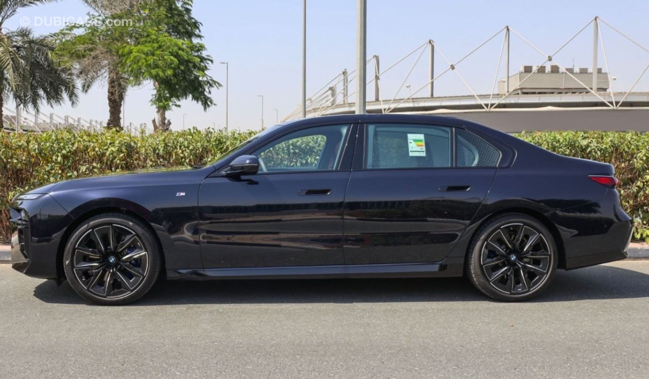 بي أم دبليو 740 i M Sedan 3.0L , 2023 GCC , 0Km , With 3 Years Warranty & Service