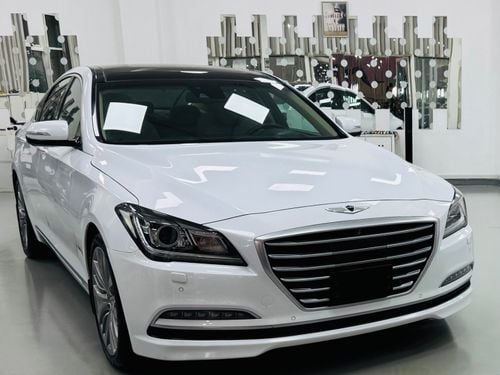 Hyundai Genesis Royal GCC .. Original Paint .. V6 .. Perfect Condition .. Top Range .