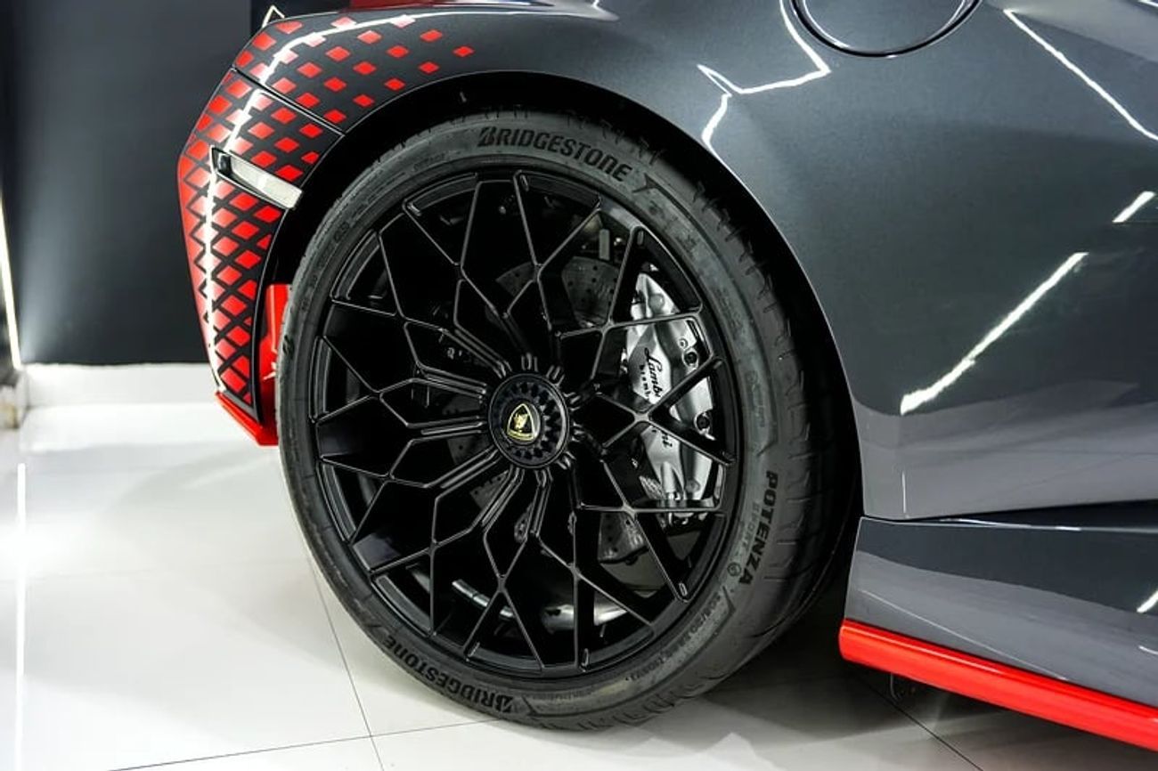 Lamborghini Huracan LP 620-2 Super Trofeo, STO, BRAND NEW, Full Sticker Exterior Pack, Lift System, Apple Carplay, GCC