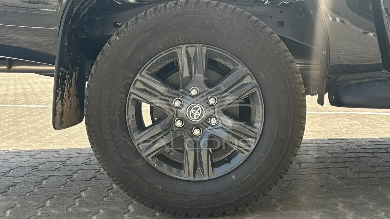 Toyota Hilux SGLX Toyota Hilux 2.7L 4WD P DC HIGH AT 2025 • Petrol • Automatic