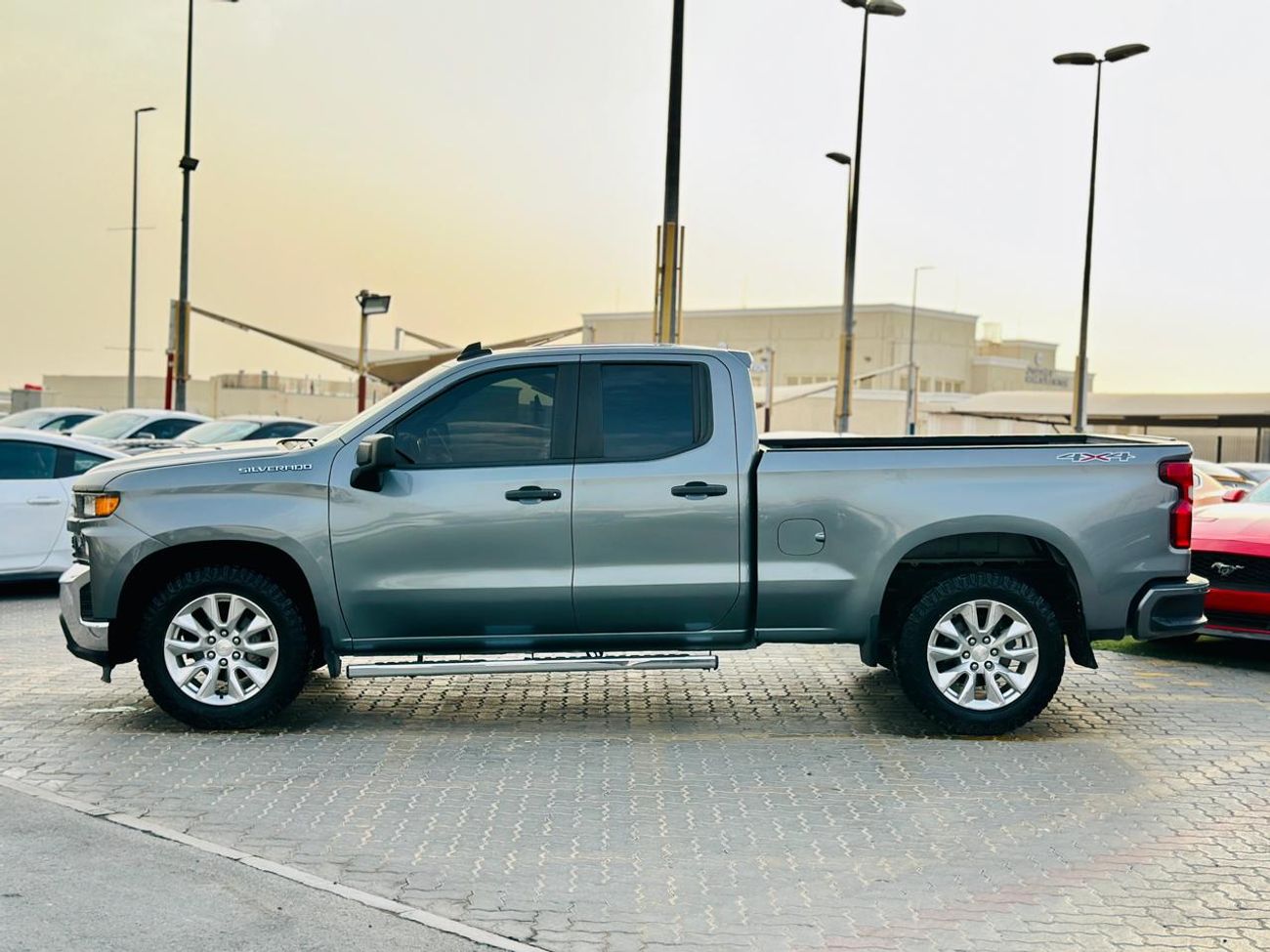 شيفروليه سيلفارادو 1500 Custom | Monthly 1580/- | 0% DP | Leather Seats | Cruise Control | # 83040