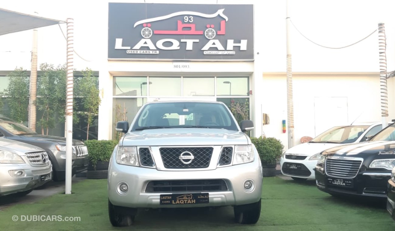 Nissan Pathfinder Gulf - Accident Free - No.2 - Screen - Rings - Excellent condition, you do not need any expenses