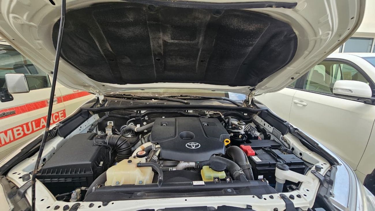 Toyota Fortuner STD D