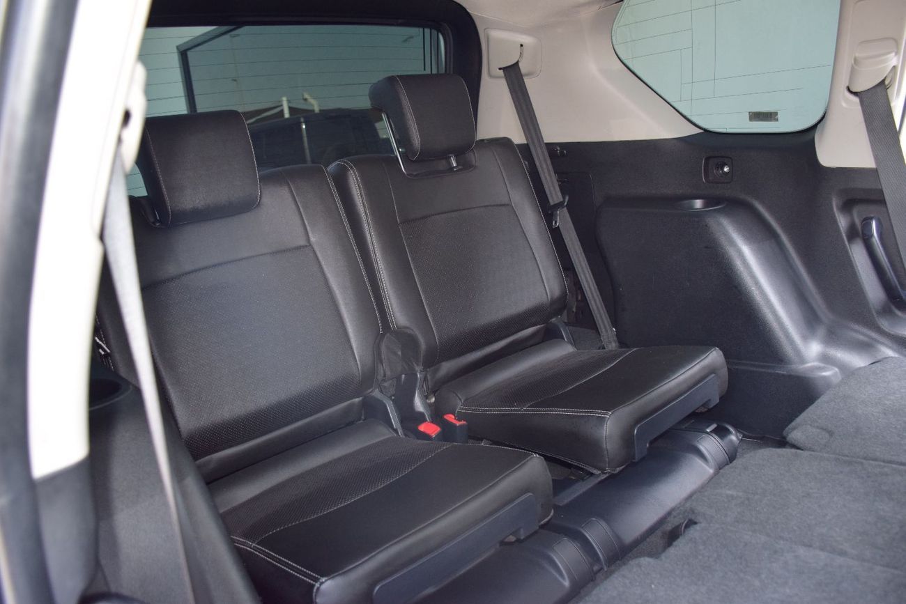 Toyota Prado 4X4 Diesel 2.8L Full Option (Right Hand)