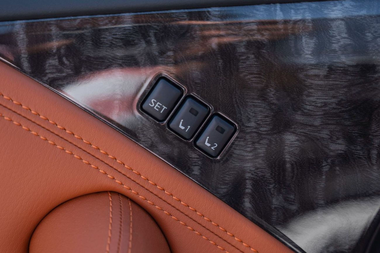 نيسان باترول LE T3 5.6L 2024 Nissan Patrol LE V8 5.6L petrol - Black -orange