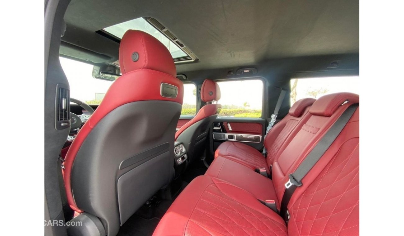 Mercedes-Benz G 63 AMG Premium + **2022**GCC SPEC UNDER WARRANTY AND SERVICE CONTRACT