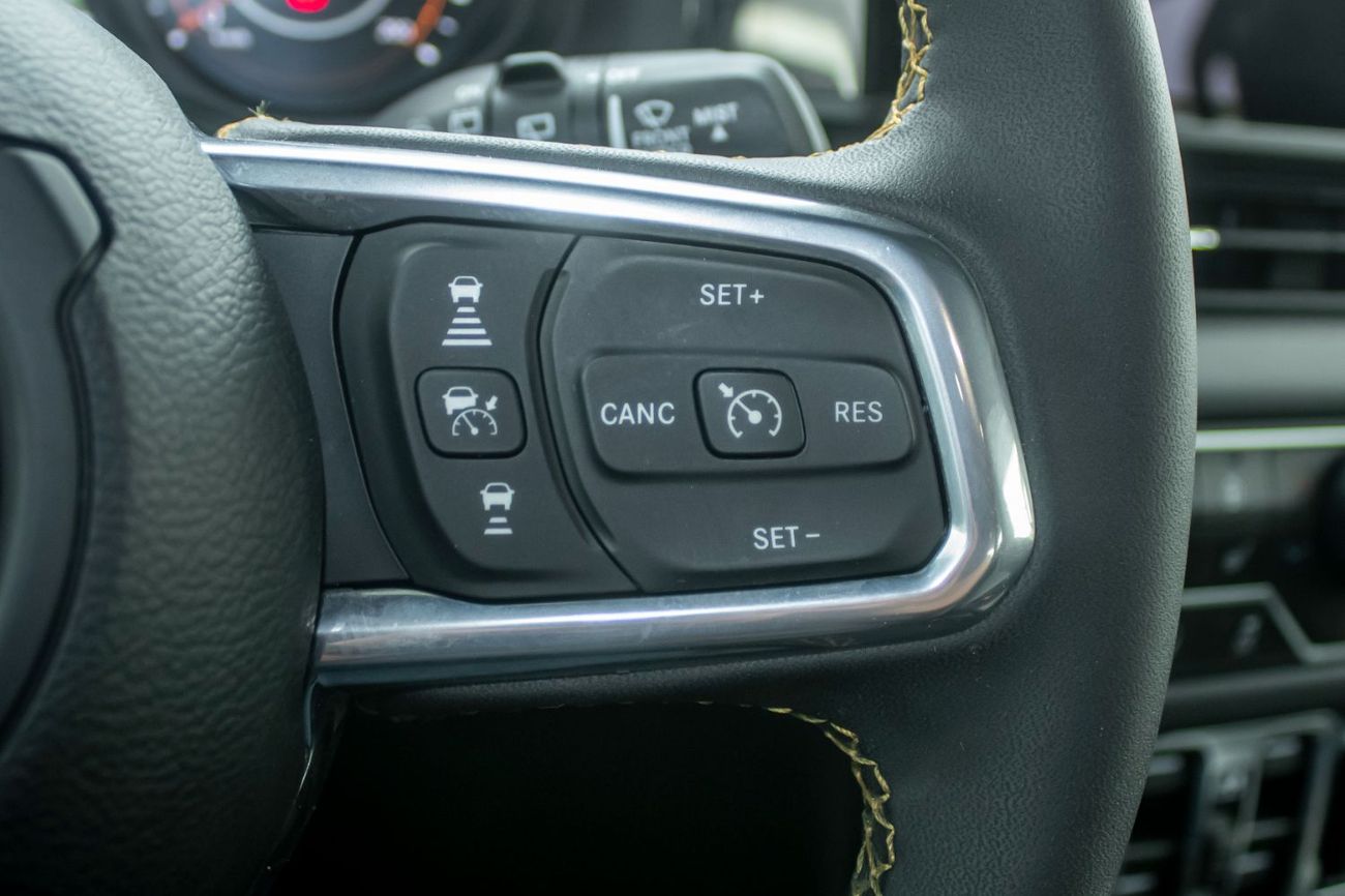 جيب رانجلر Unlimited Sahara 2.0L A/T