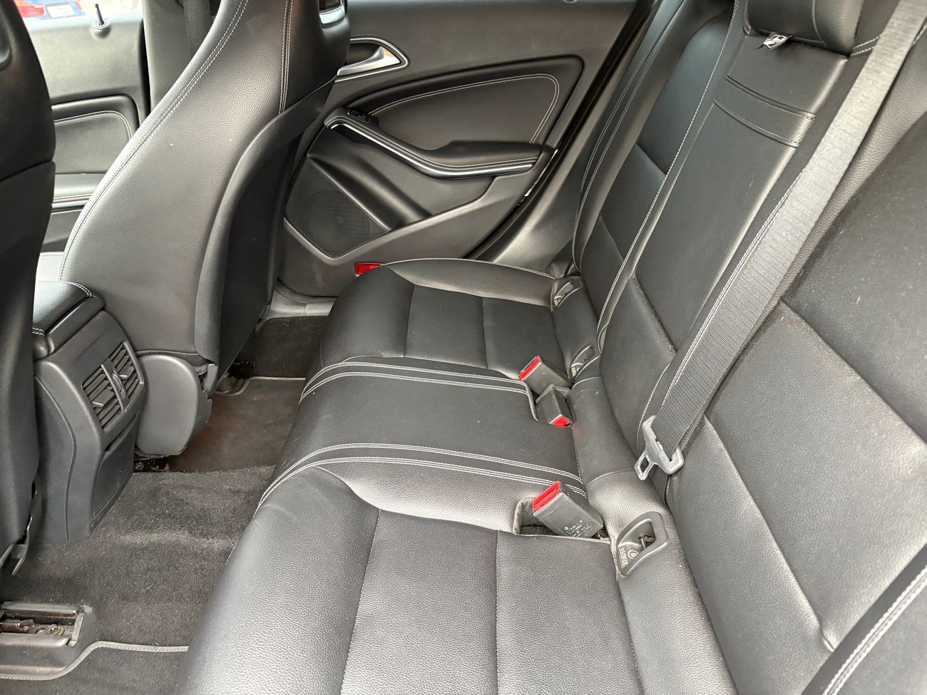 Mercedes-Benz CLA 250 Std 2.0L (224 HP)