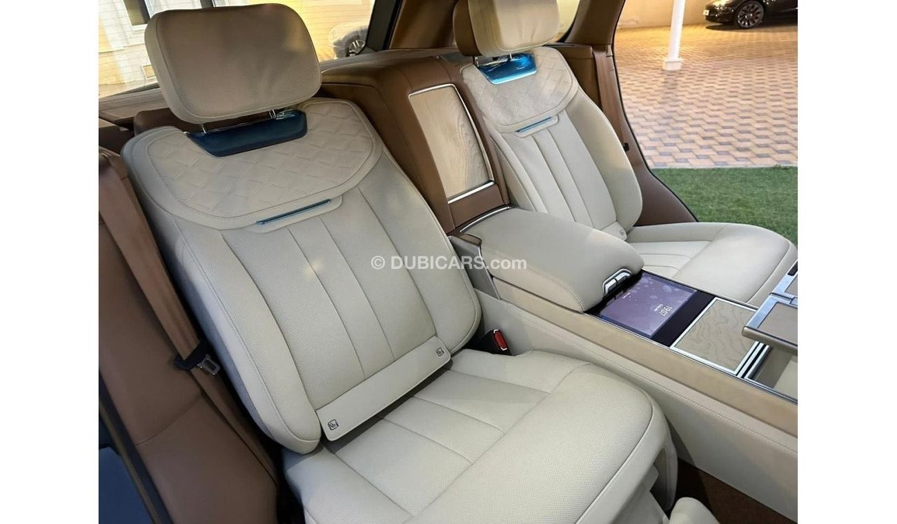 Land Rover Range Rover GCC SPEC UNDER WARRANTY AND SERVICE CONTRACT