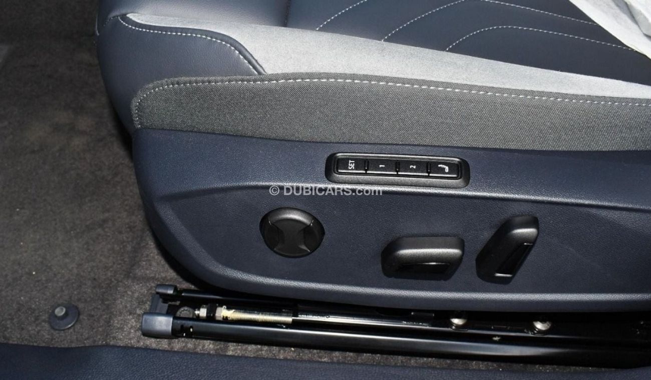 Volkswagen ID.4 VOLKSWAGEN ID 4 CROZZ PRO WHITE & GREY COLOR 2022 EXPORT PRICE