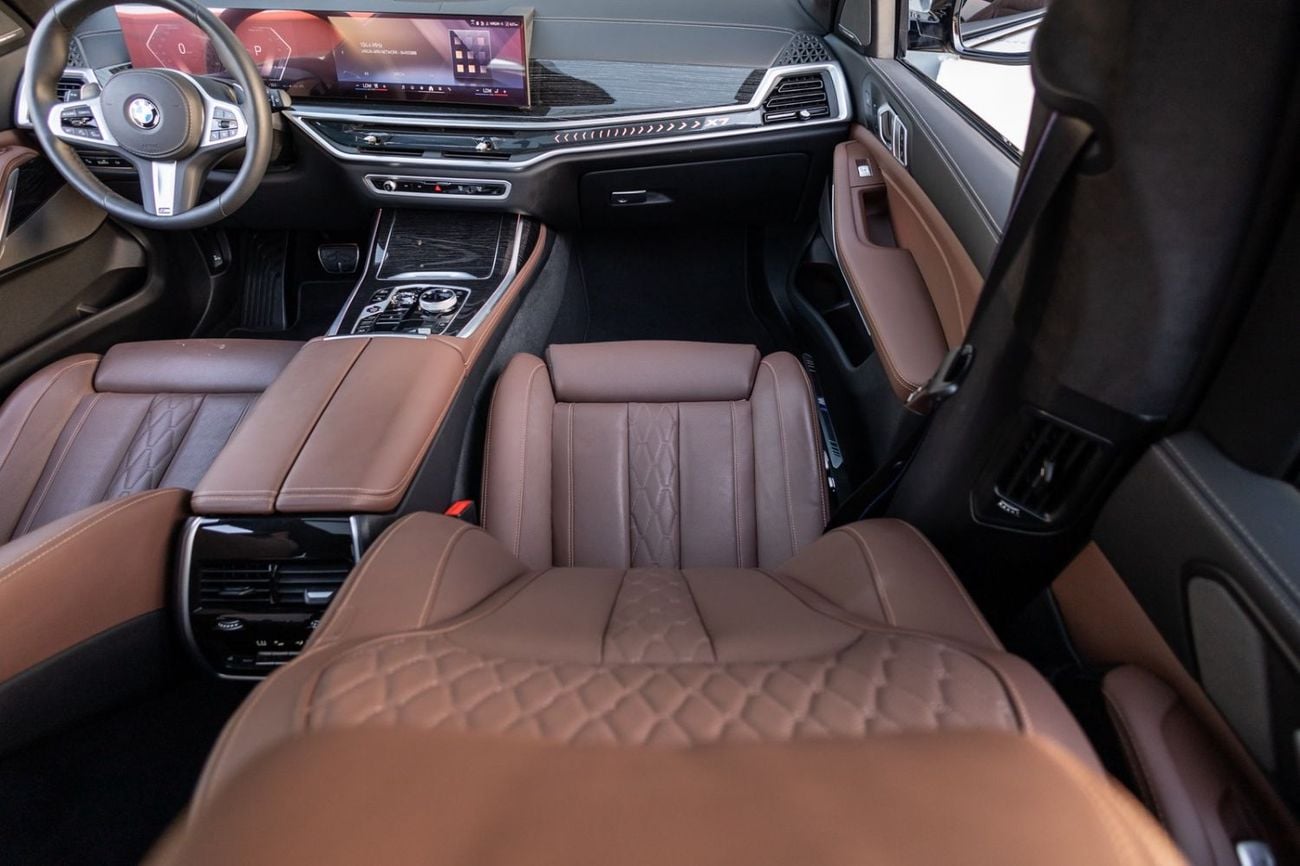 BMW X7 XDRIVE40I M SPORT BMW X7 xDrive40i M-Sport 2025 GCC | Agency Warranty