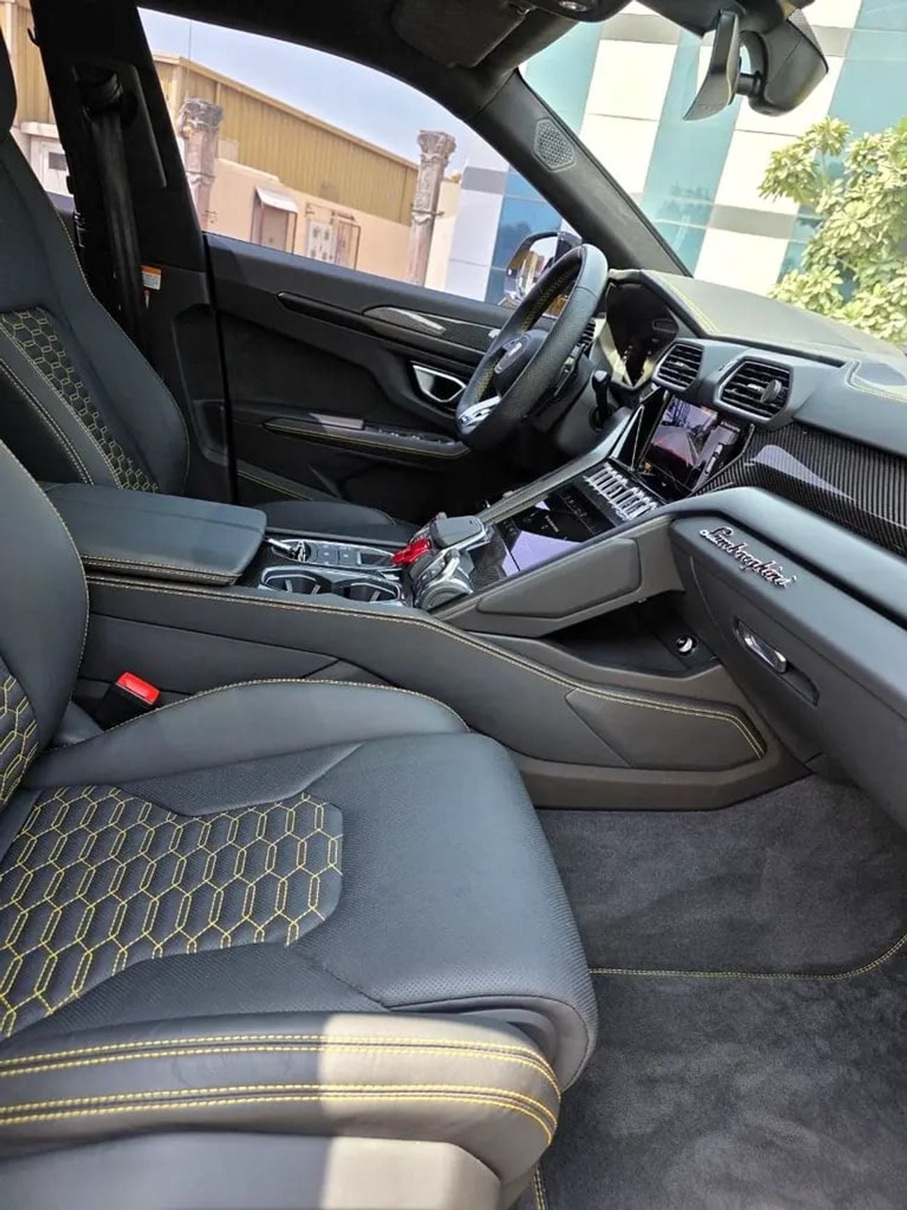 لامبورغيني اوروس 4.0T V8 Performante