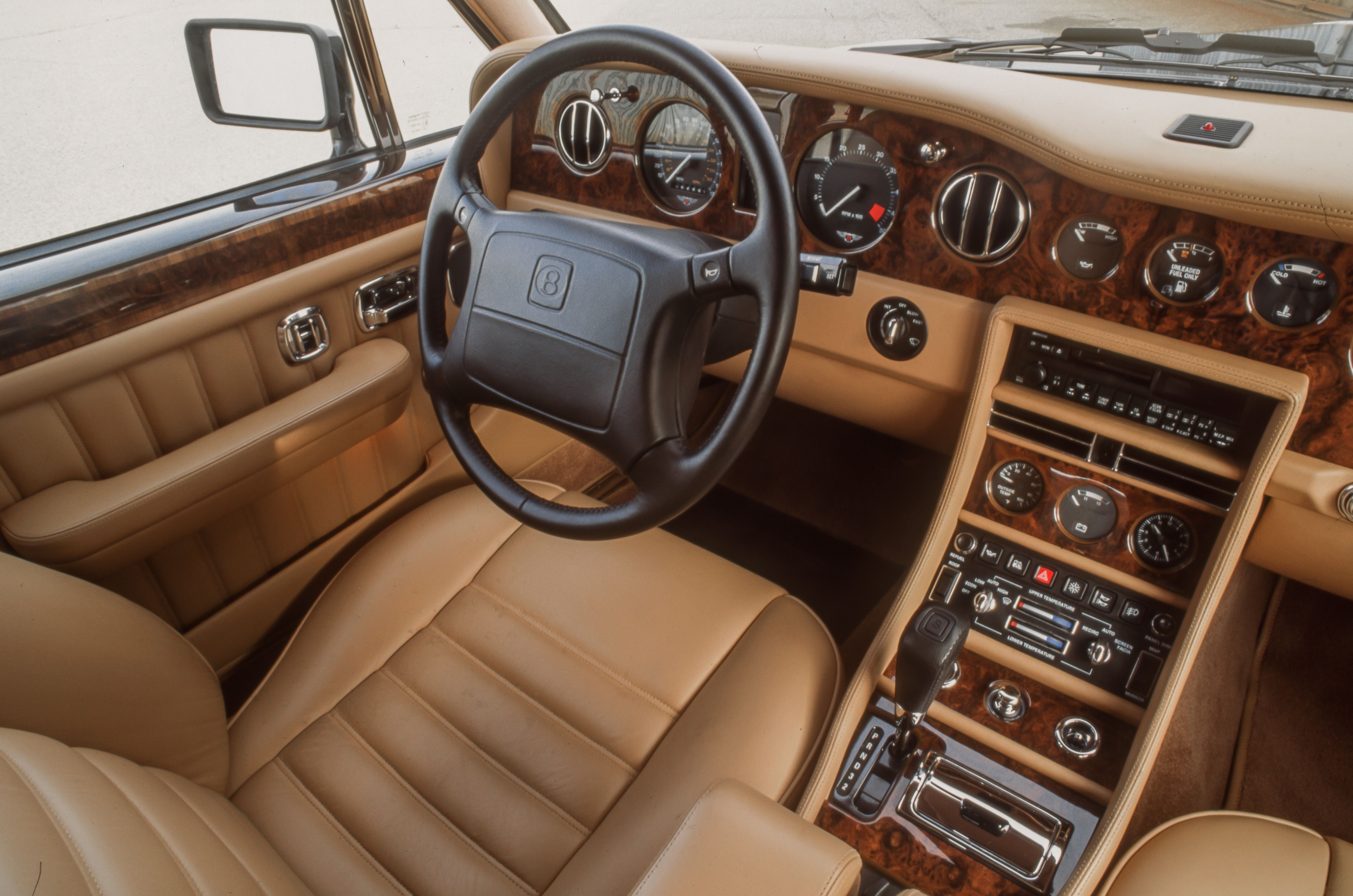 Bentley Turbo R interior - Cockpit