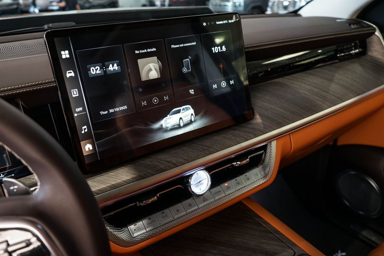 Tank 500 NEW TANK 500 PRETSIGE 2.0 TURBO HYBRID MODEL 2026 FULL OPTIOS