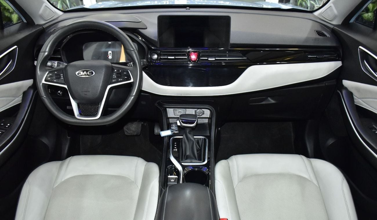 جاك JS4 EXCELLENT DEAL for our JAC JS4 1.5T ( 2023 Model ) in Blue Color GCC Specs