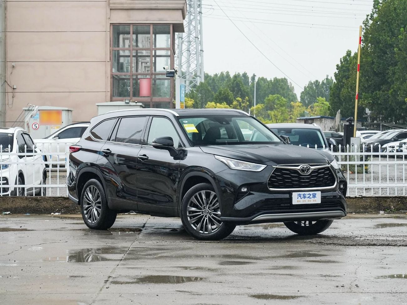 تويوتا هايلاندر TOYOTA HIGHLANDER LIMITED 2.5L HYBRID SUPREME EDITION MODEL 2026