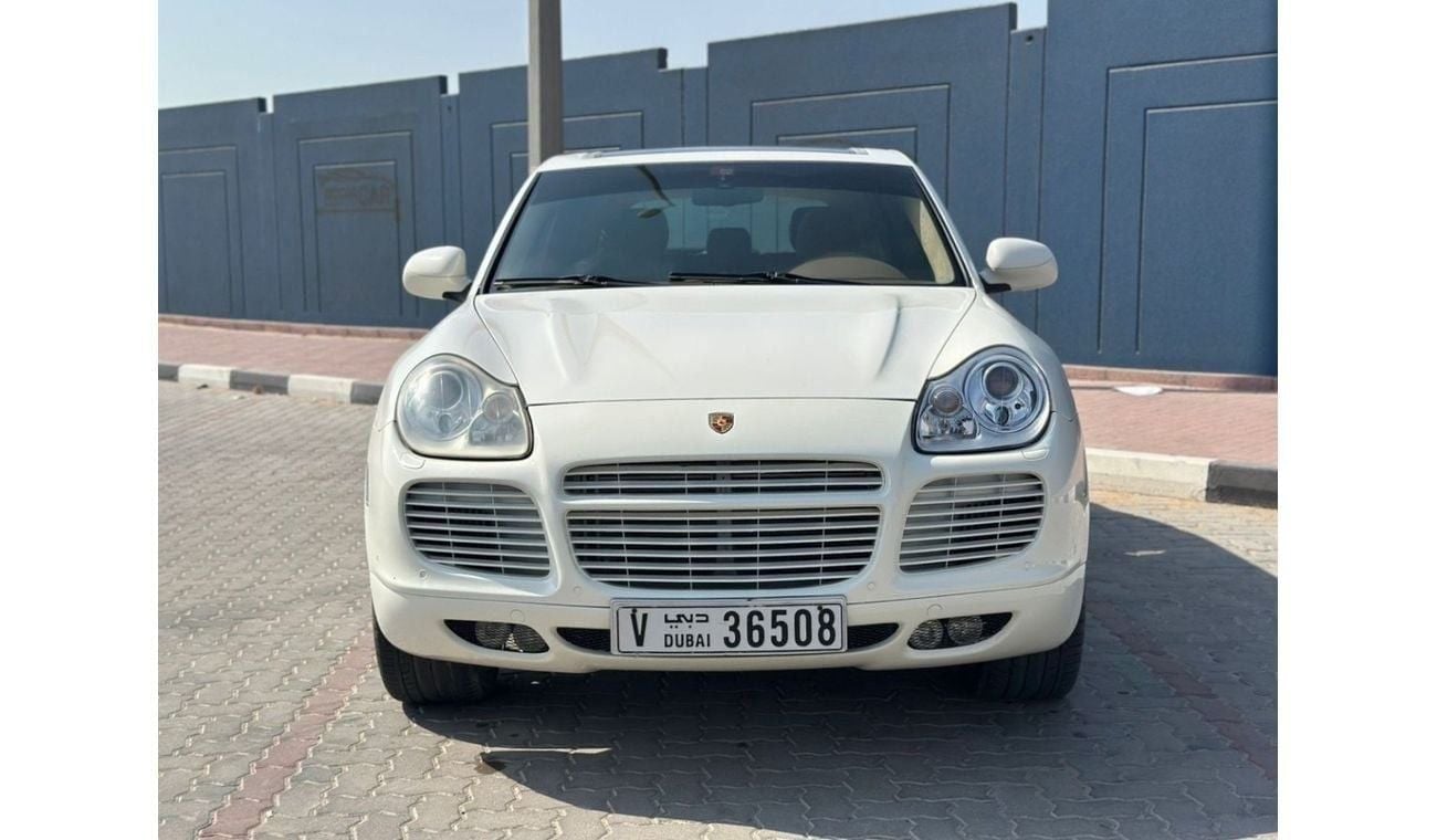 Porsche Cayenne Turbo S | 4.5L V8 6AT (521 HP) | 2006 | GCC Specs | First Owner | Low Mileage
