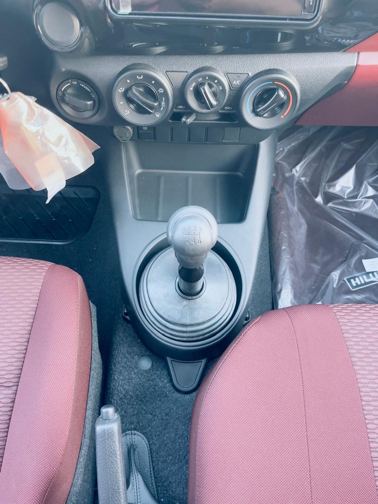 تويوتا هيلوكس GL 2.4L Double Cab Utility