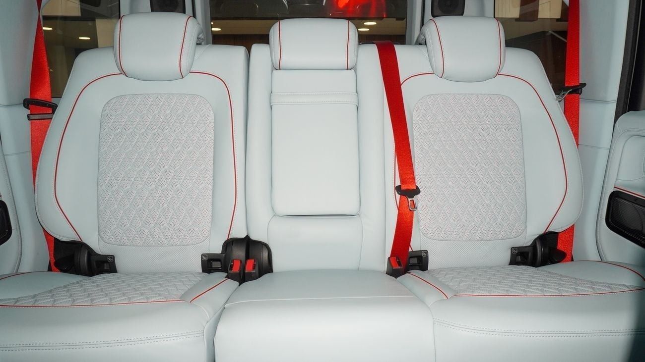 BRABUS 800 - Mercedes-AMG G 63 MERCEDES G800 BRABUS 2024 ( WARRANTY BRABUS MIDDLE EAST )