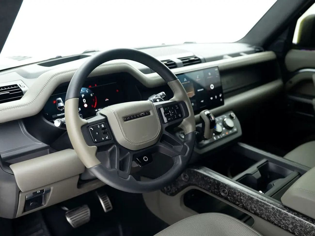 لاند روفر ديفندر 1 OF 1 URBAN AUTOMOTIVE OCTA | 4 YEAR WORLDWIDE WARRANTY | 700 BHP