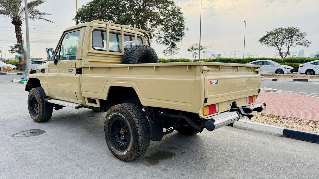 Toyota Land Cruiser Pick Up 1989| 4.0L DIESEL ENGINE | MT| RHD | BULL BAR | PREMIUM LEATHER SEATS | TOW HITCH