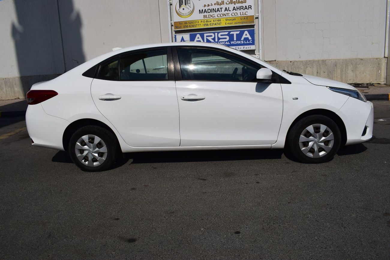 تويوتا يارس 