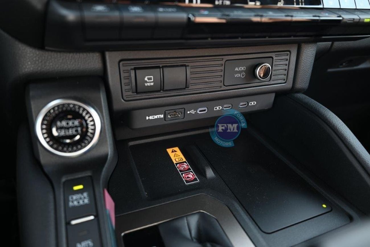 تويوتا برادو Adventure 2.4L Petrol 4WD 7 Seater Automatic