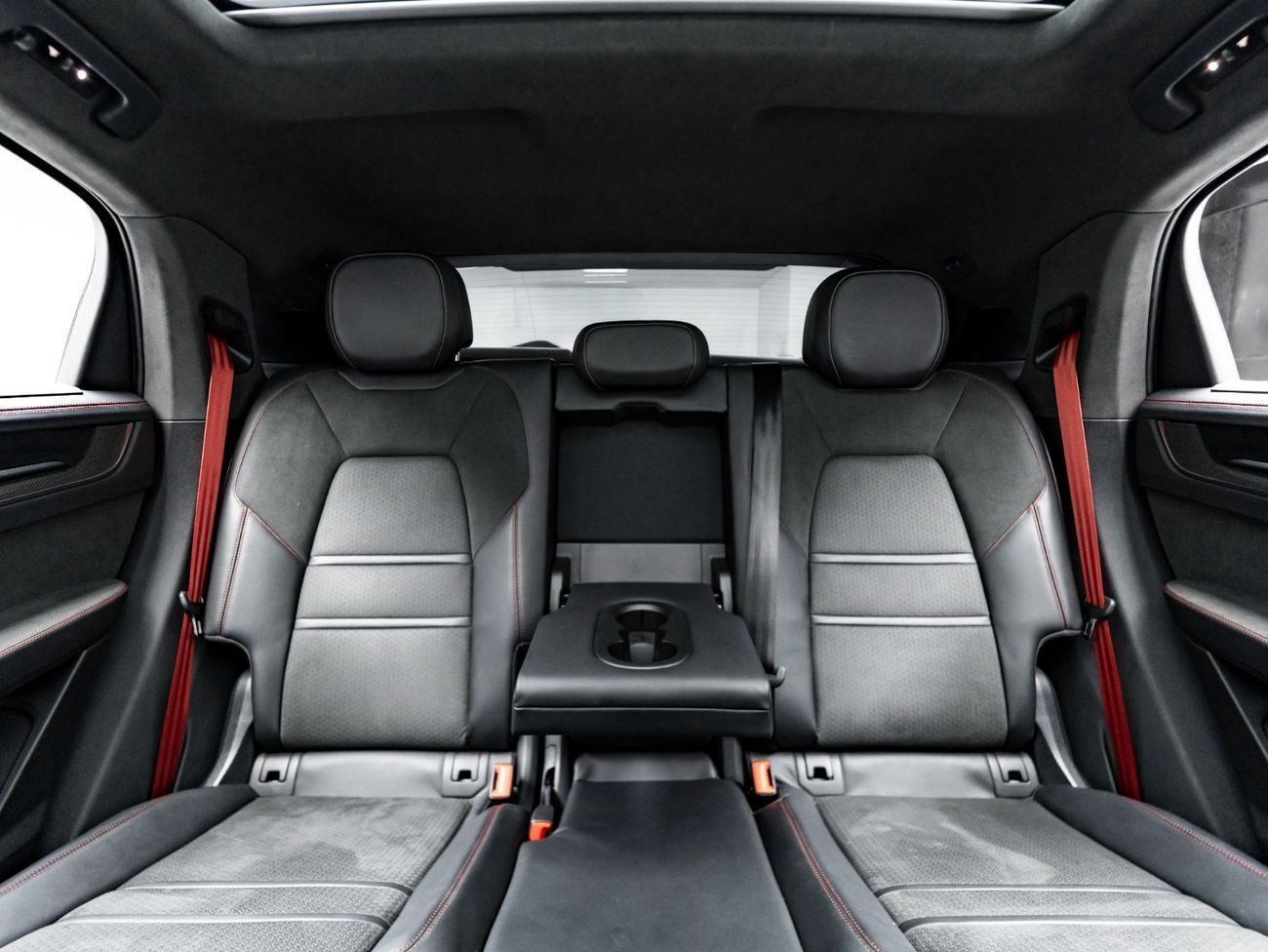 Porsche Cayenne 2025 Porsche Cayenne GTS Coupe, 2026 Porsche Warranty, GTS Interior, Low KMs, GCC