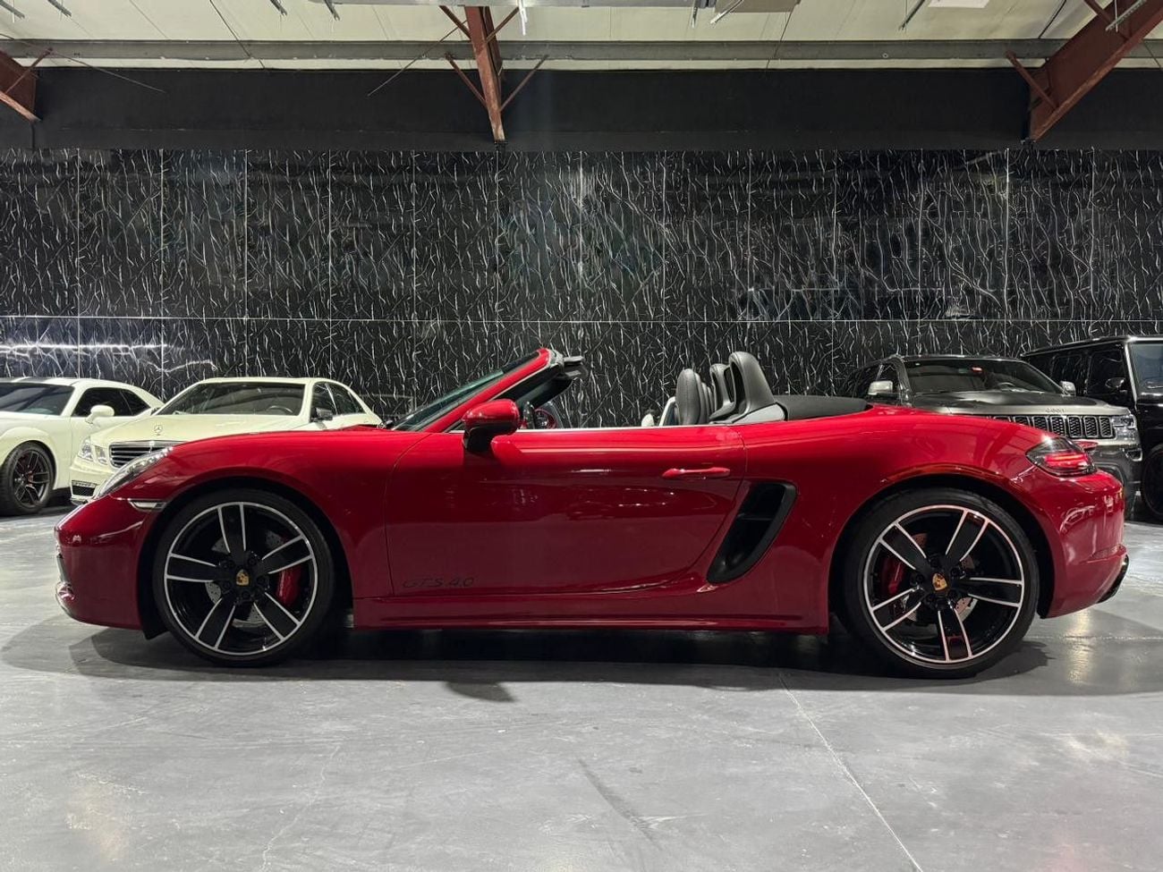 بورش بوكستر 718 GTS 4.0L A/T