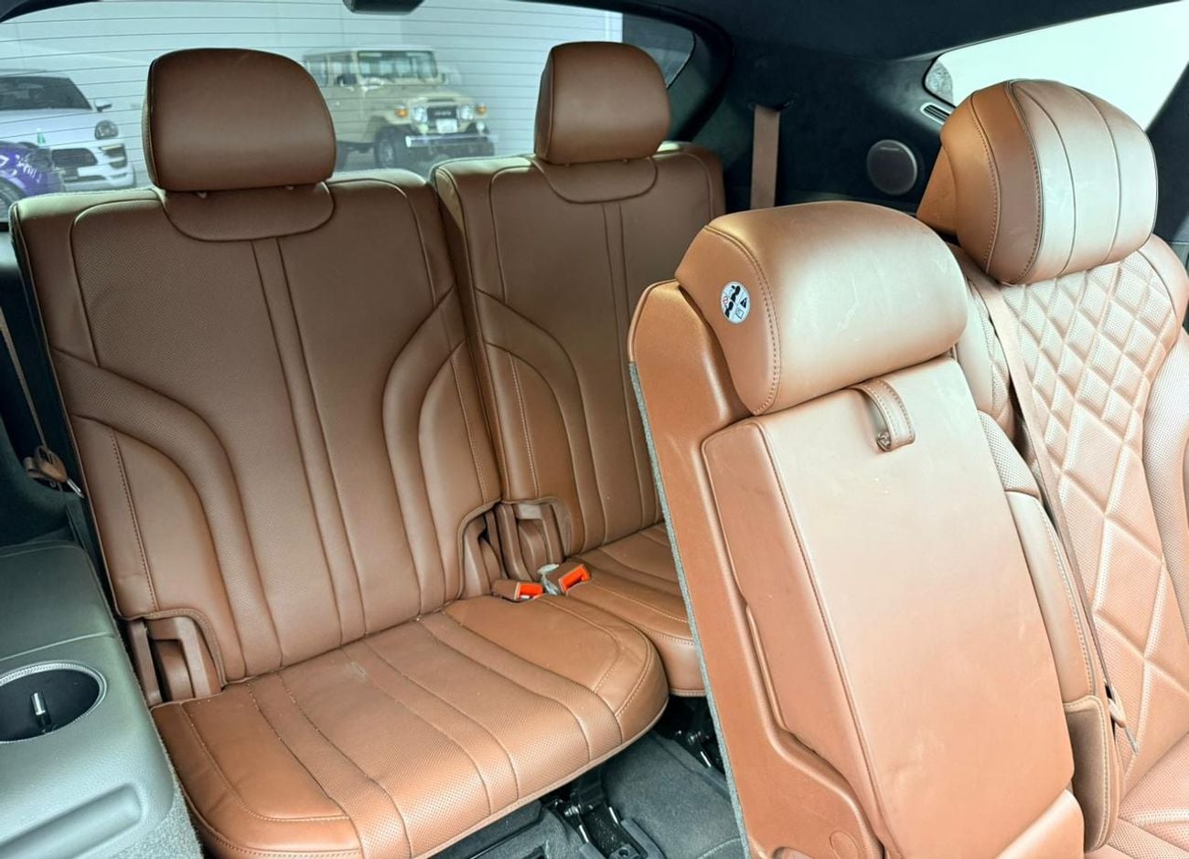 جينيسس GV80 Royal 3.5L AWD 2025 Genesis GV80 Royal, 2030 Genesis Warranty + Service Pack, Very Low Km, 7 Seater,