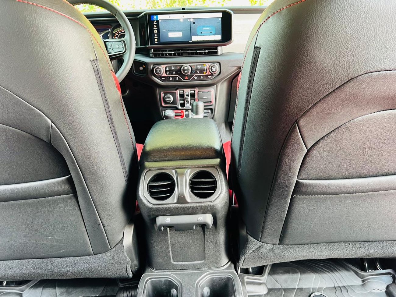 Jeep Wrangler Unlimited Sport S 2.0L A/T