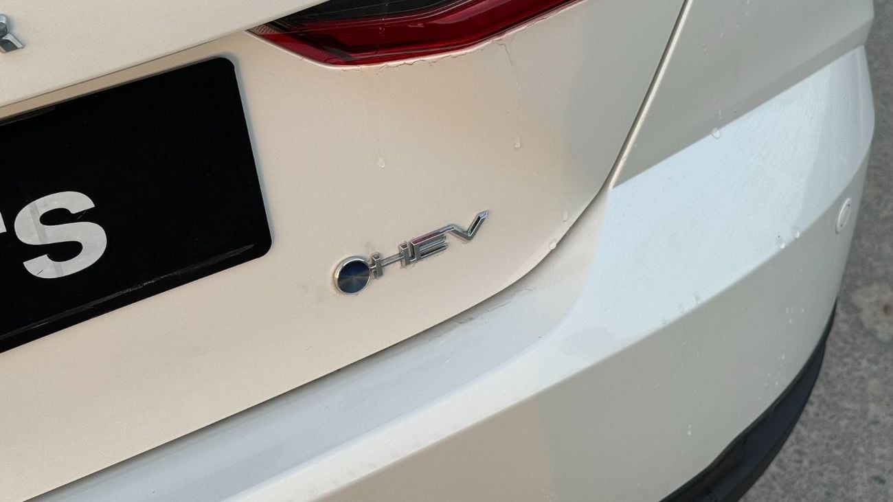 Toyota Camry Toyota Camry HEV LV Hybrid 2.5L  (GCC) - 2025