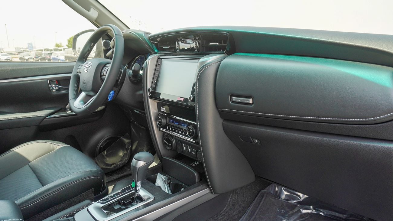 Toyota Fortuner SR5 4.0L V6