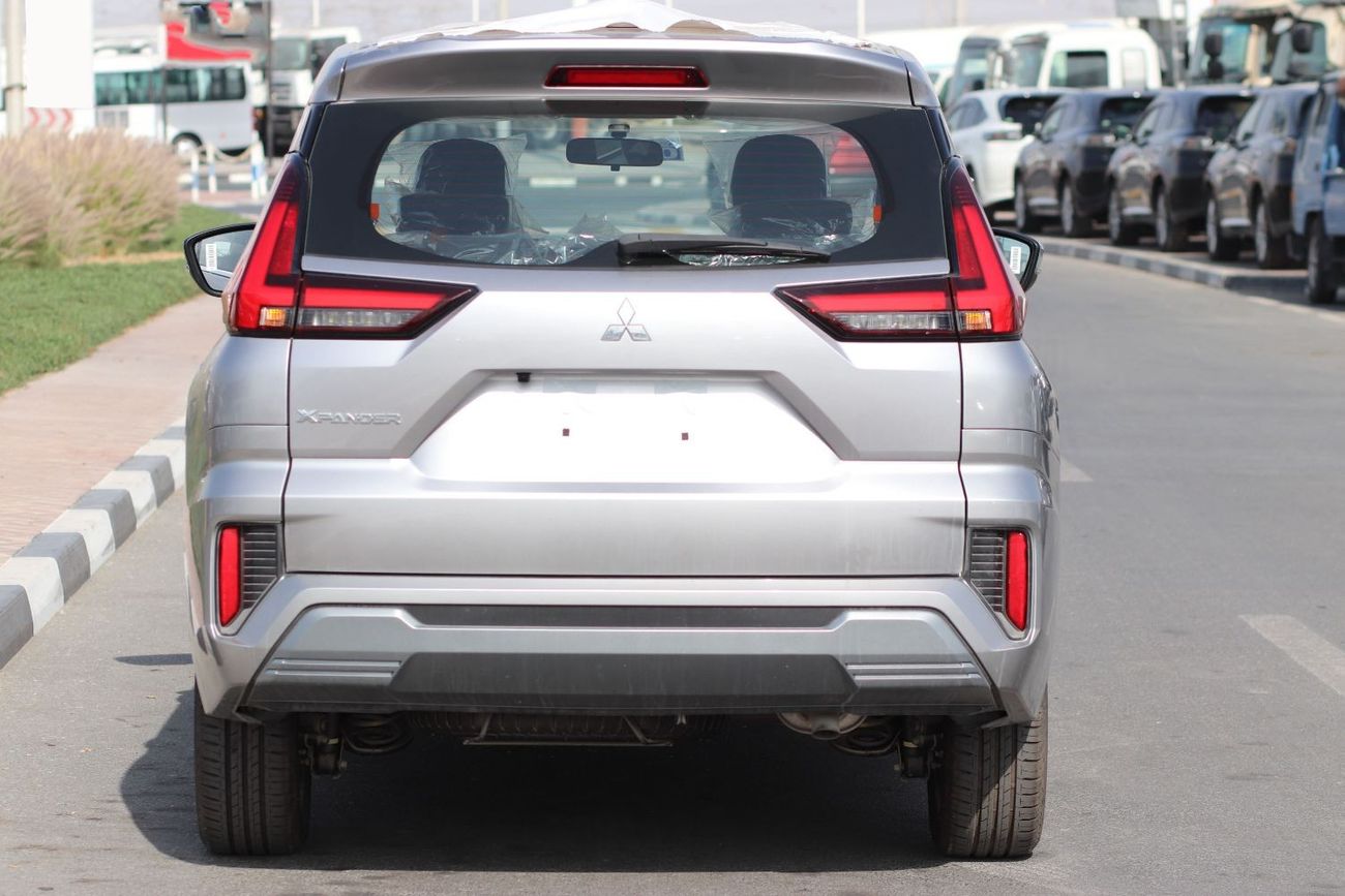 Mitsubishi Xpander Mid 1.5L Premium. Keyless Entry, Push Start, Monitor, Alloy Wheels, Model 2024