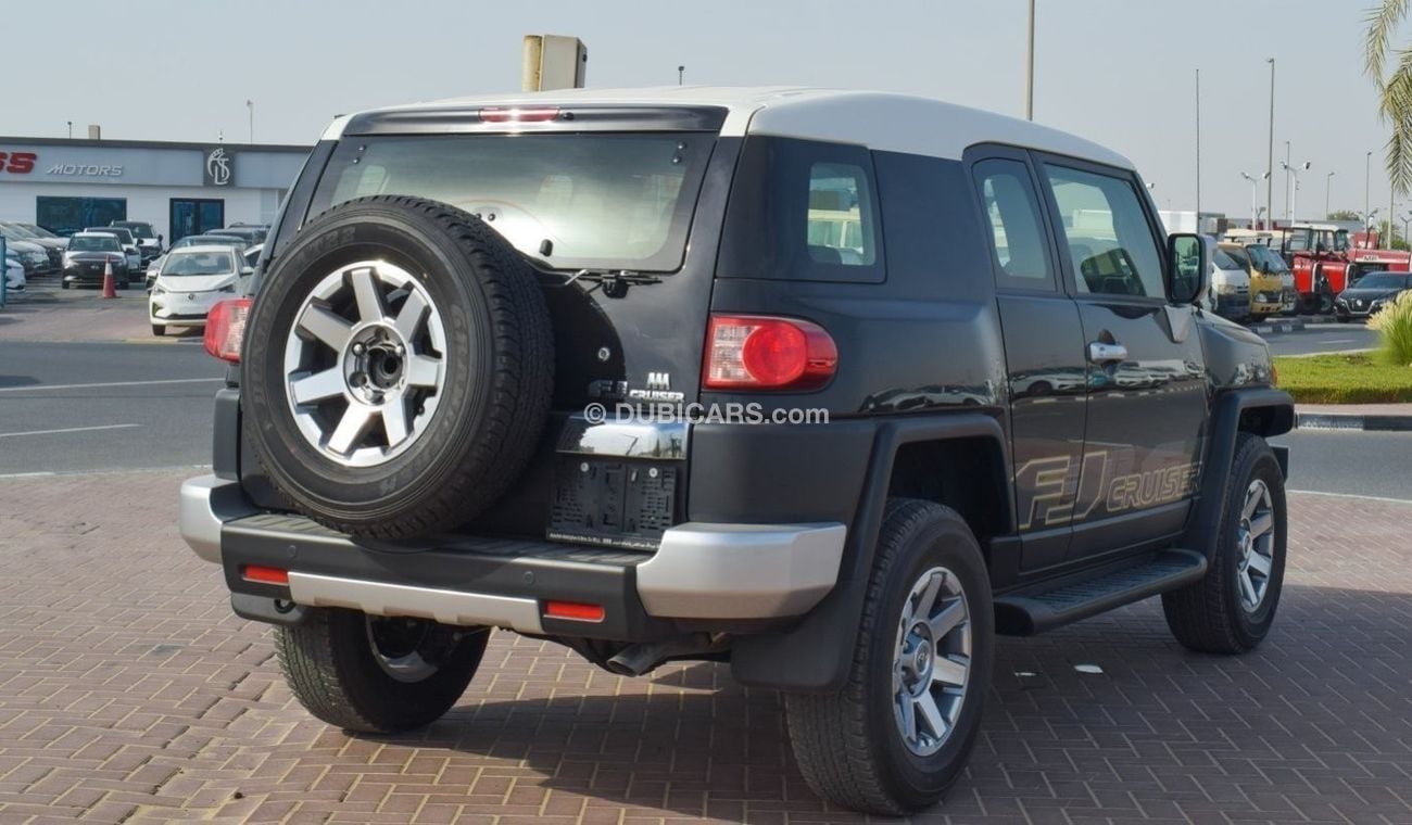Toyota FJ Cruiser 4.0L V6 Petrol