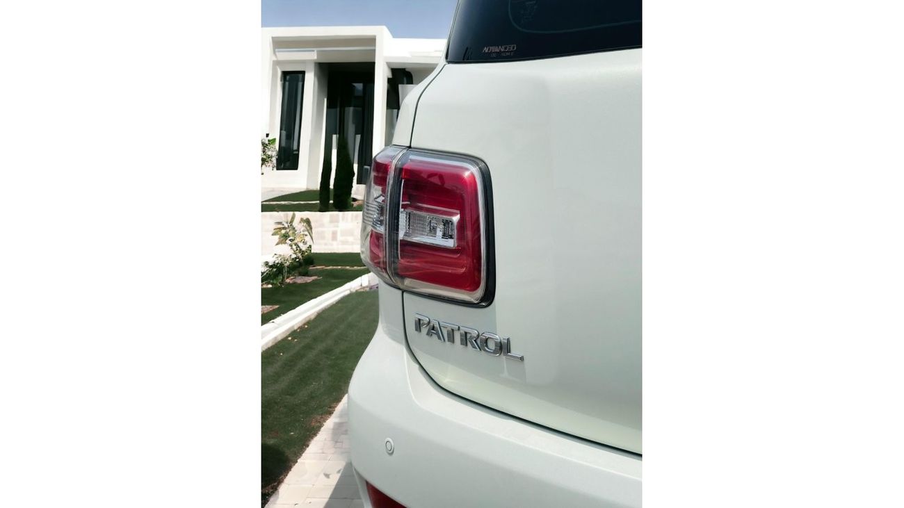 Nissan Patrol NISSAN PATROL LE PLATINUM CITY 5.6 V8 | SPACIOUS LUXURY CABIN | RED BLACK INTERIOR | GCC