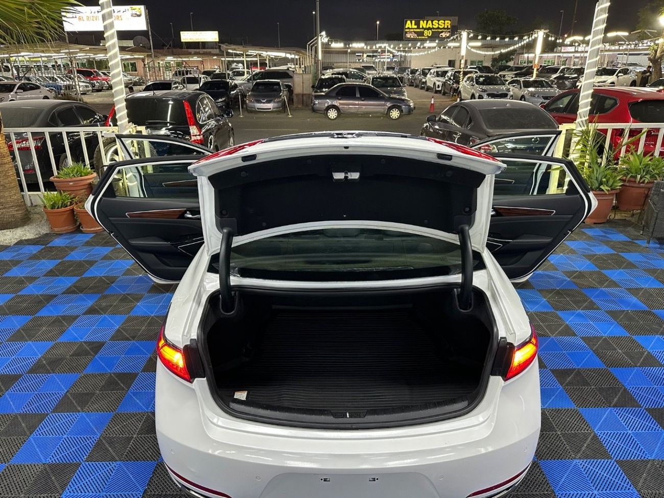 Kia Cadenza 3.3L V-6 DI, DOHC, VVT, 290 л.с.