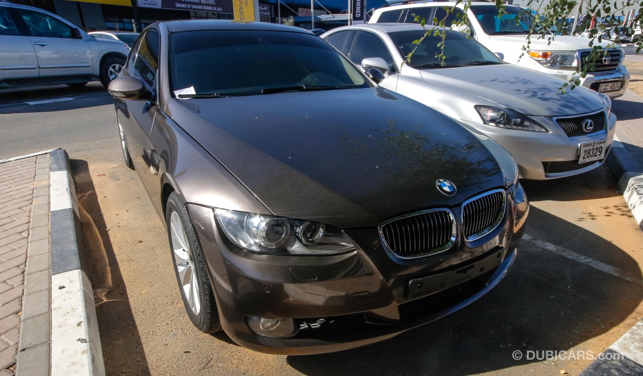 BMW 320i i